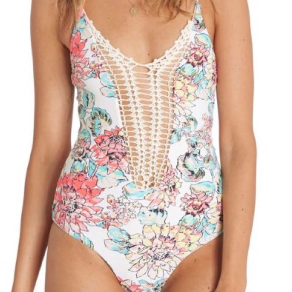 NWT billabong pixi petal one piece swim suit med